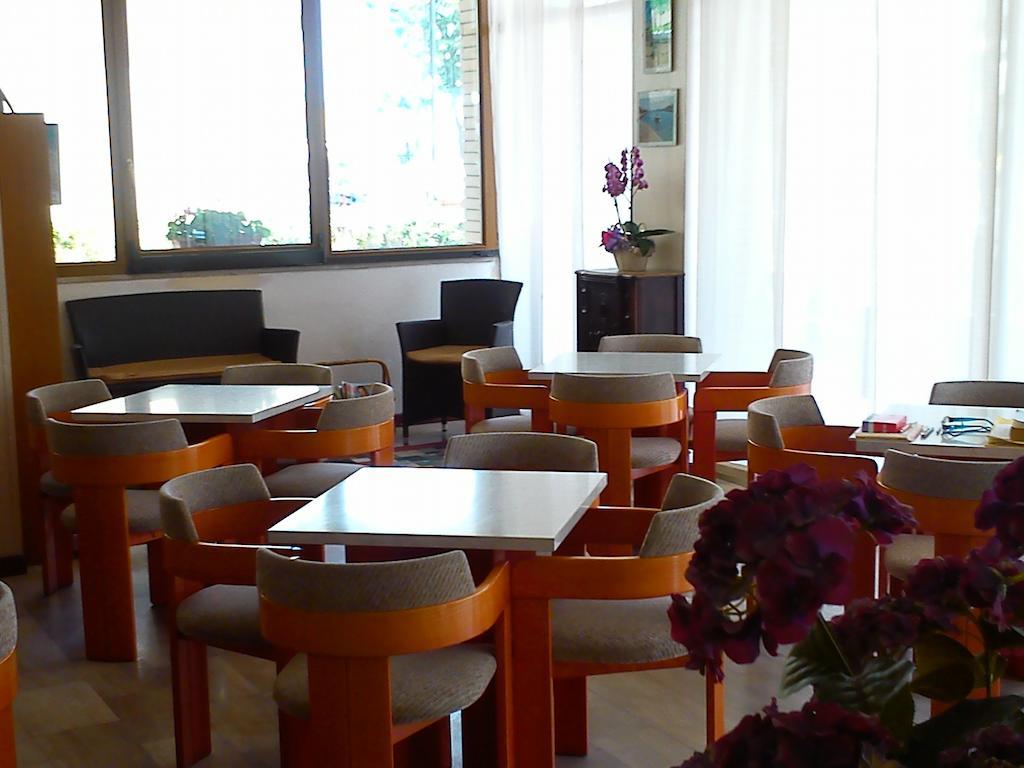 Hotel Darsena Cesenatico Extérieur photo