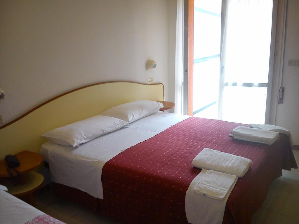 Hotel Darsena Cesenatico Extérieur photo