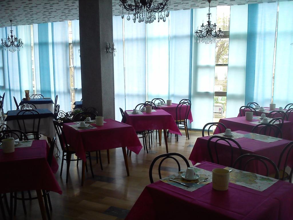 Hotel Darsena Cesenatico Extérieur photo