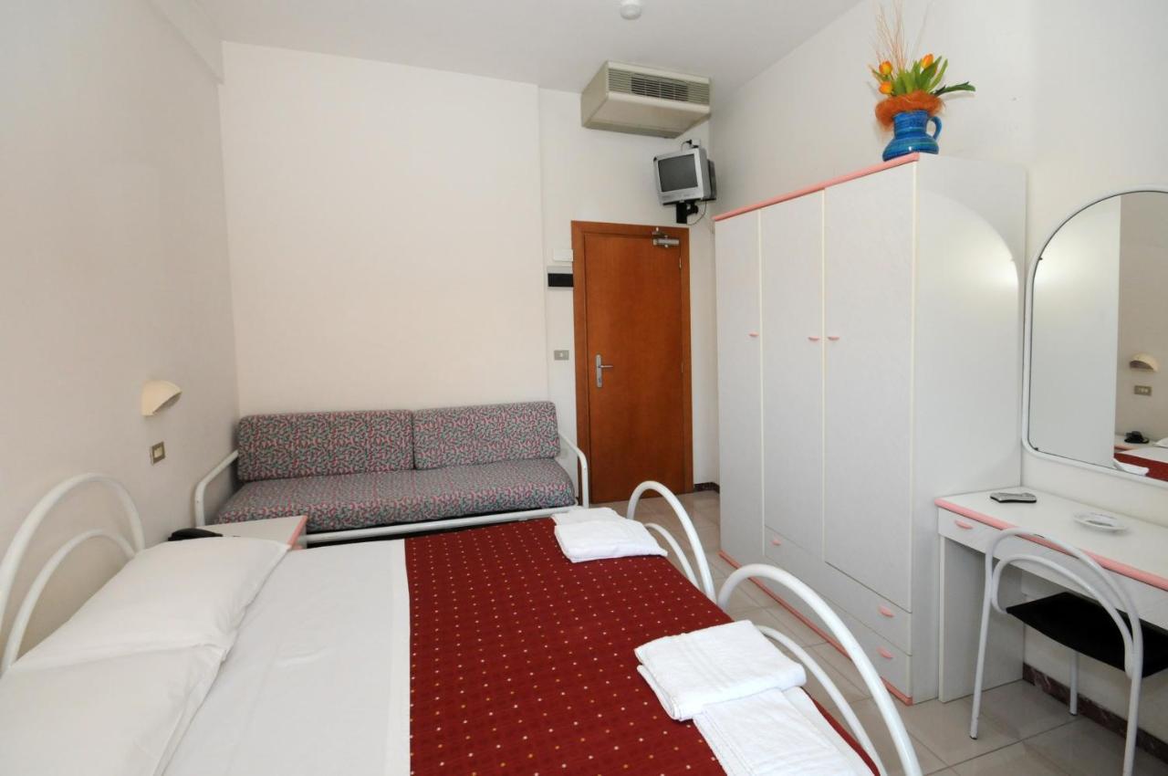 Hotel Darsena Cesenatico Extérieur photo